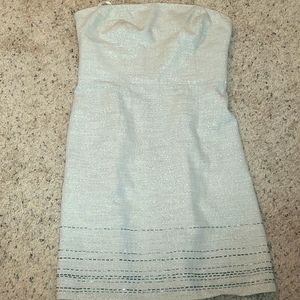 🥀🥀👋 Last Call Strapless champagne shimmer dress with built-in bra. 8 petite